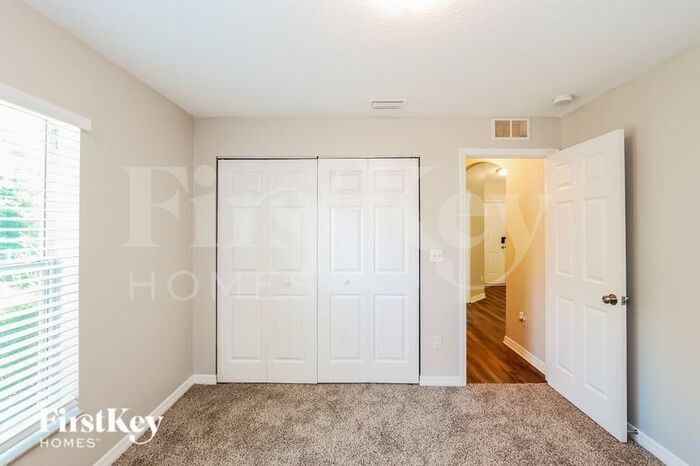 Building Photo - 102 Luther Dr