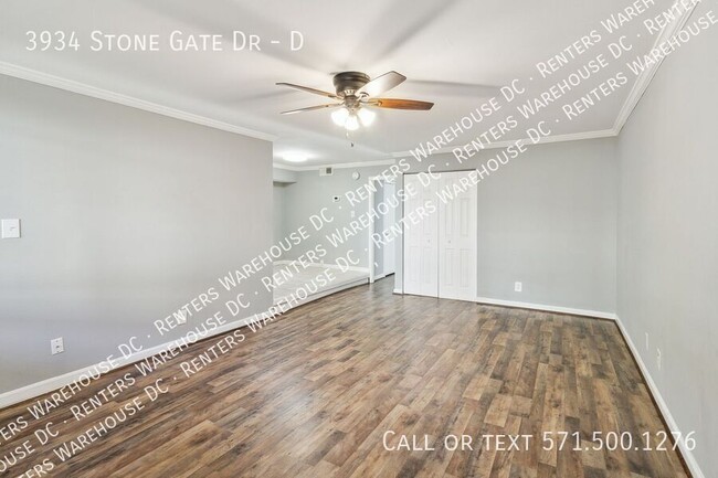 Building Photo - Move in ready! 1Bd/1Bth home in the gated ...