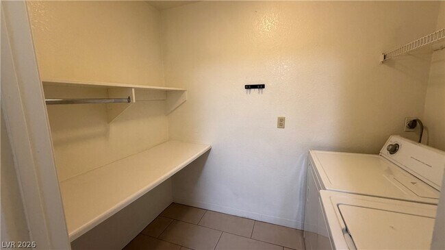 Building Photo - 2200 S Fort Apache Rd