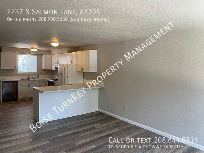 Building Photo - 2237 S Salmon Ln