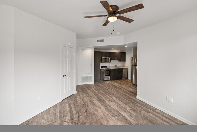 Building Photo - 1824 Kestrel Cir