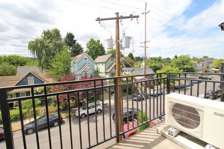 Building Photo - 1111 SE Tenino St