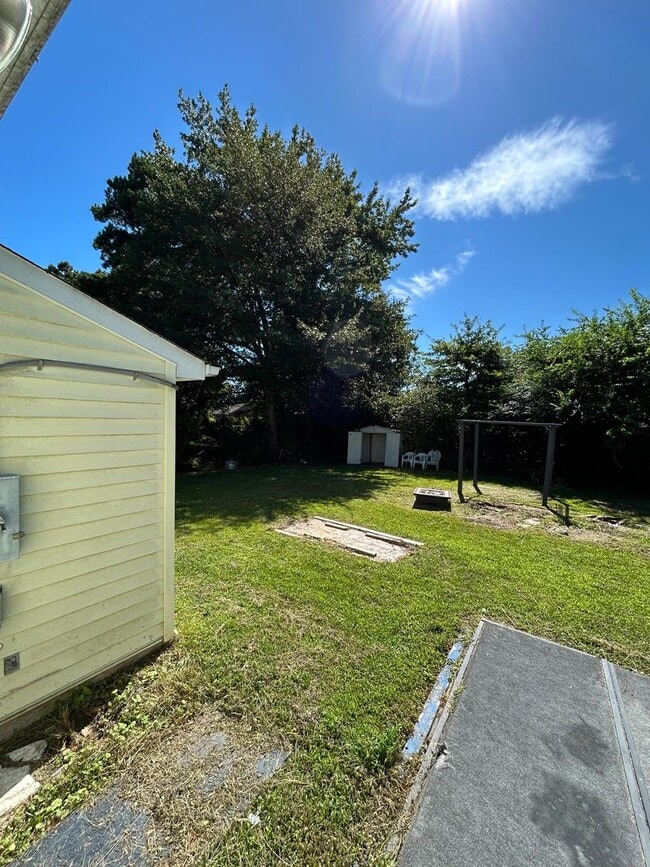 Building Photo - 2 Bedroom House for Rent in Virginia Beach