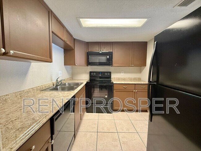 Building Photo - 4203 S Semoran Blvd