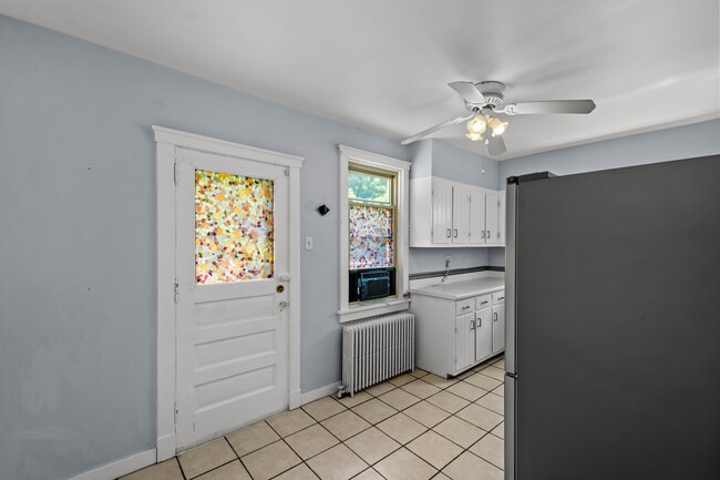 Building Photo - 161 Morrison Dr