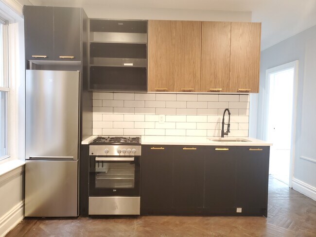 3139 JFK 305 - 3144 John F Kennedy Blvd