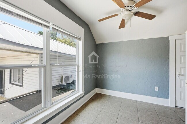 Building Photo - 104 N Clyde Ave
