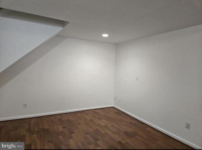 Building Photo - 9213 Azure Ct