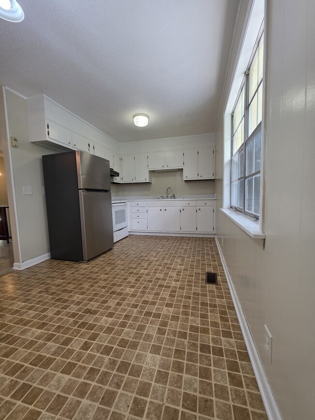 Building Photo - 3719 Steadman Dr NW