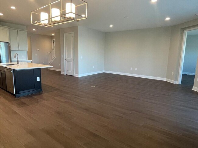 Building Photo - 6408 Wekiwa St