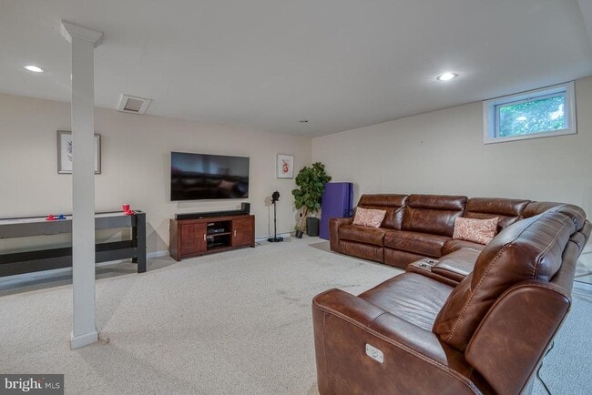 Building Photo - 3180 Rivanna Ct