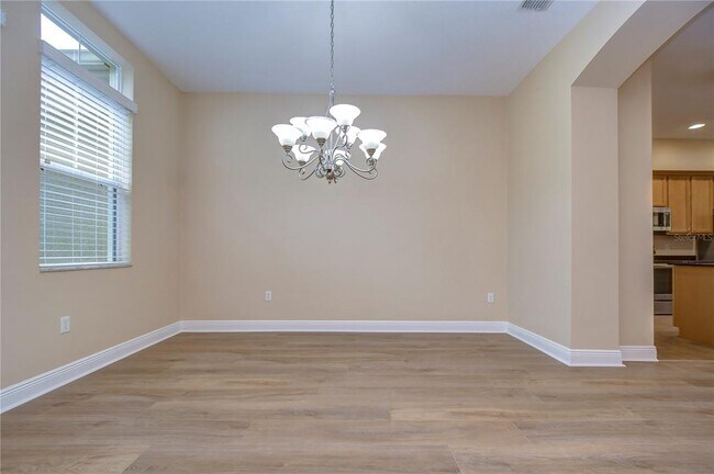 Building Photo - 3341 Grassglen Pl