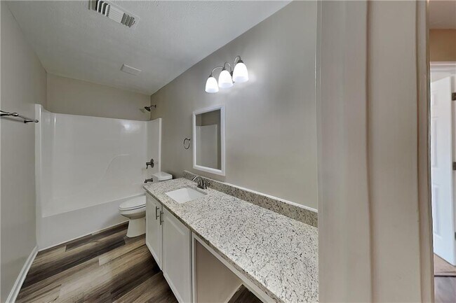 Building Photo - 3193 English Ivy Ln