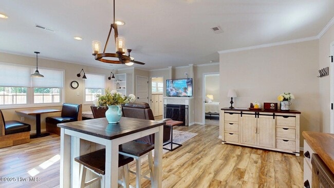 Building Photo - 202 Sheldon Rd