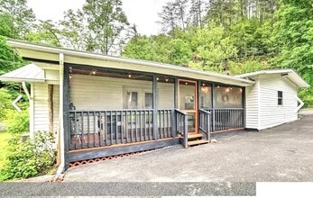 Building Photo - 702 Rush Branch Rd