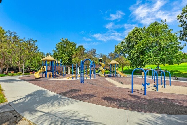 Building Photo - Beautiful Talega Condo!