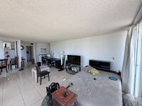 Building Photo - Spacious 2-Bedroom Condo with Diamond Head Views & 2 Parking Stalls at Ala Wai Plaza Skyrise