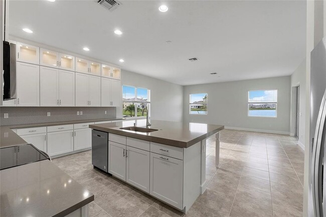 Building Photo - 5206 Liberty Ln