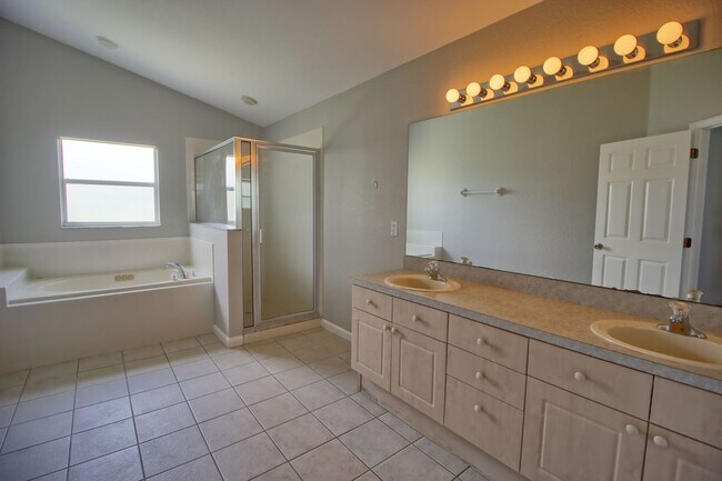 Building Photo - 2924 Conner Ln