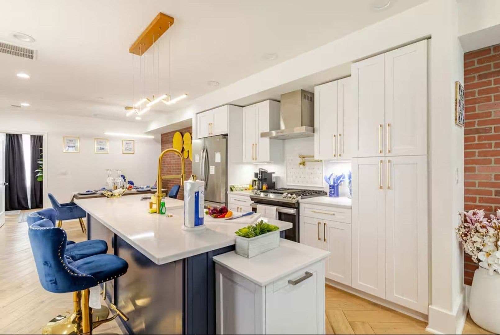 Building Photo - 1417 Montello Ave NE