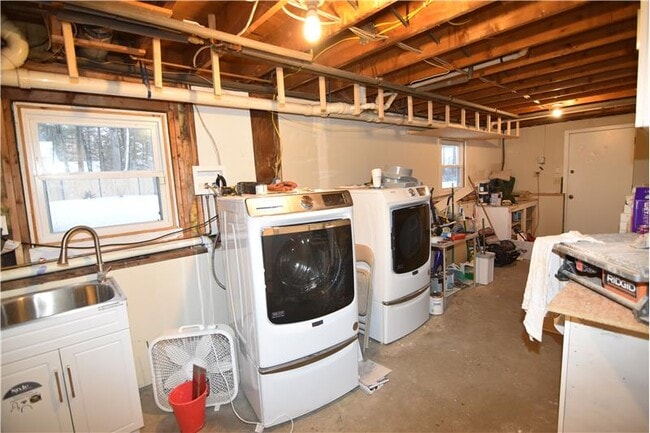 Building Photo - 19 Rustic Dr