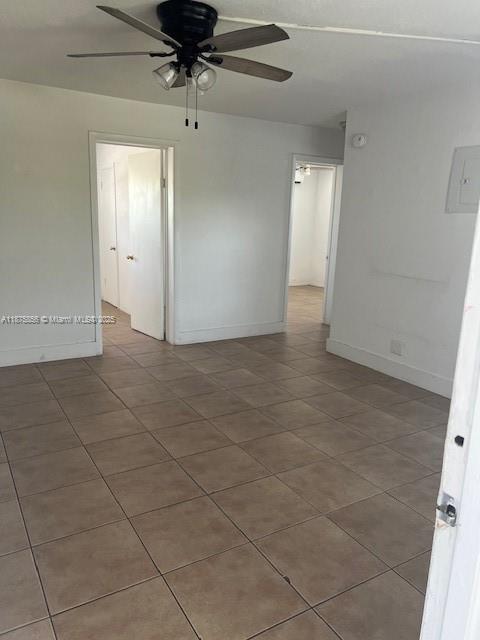 Building Photo - 4450 SW 67th Ave