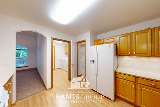 Building Photo - Spacious 3-Bed / 2-Bath Home on 2.5 Private Acres – Cooper Point