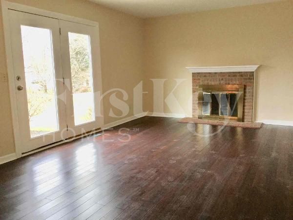 Building Photo - 9742 Coventry Ct