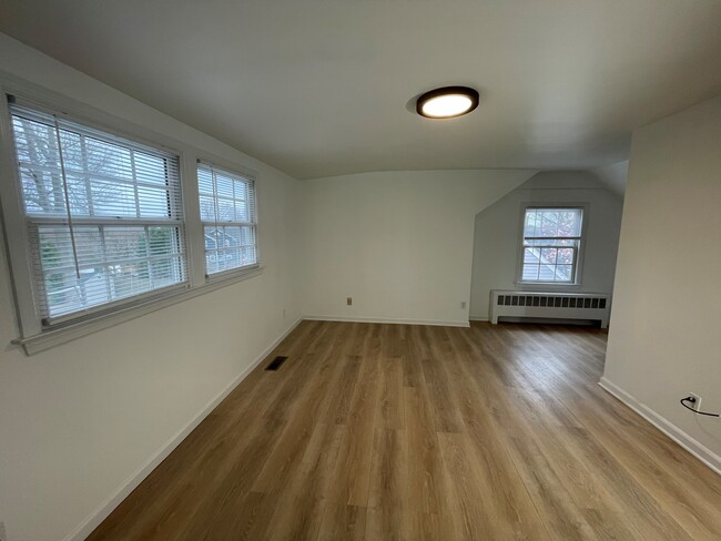 Building Photo - 29 Ridgeley St