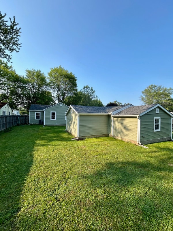 Building Photo - 2324 Van Buskirk Rd