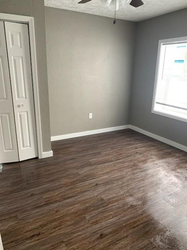 Building Photo - Newly remodeled 2 bedroom home