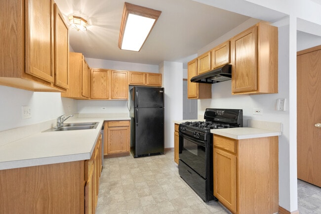 Building Photo - 820 Adam Ln