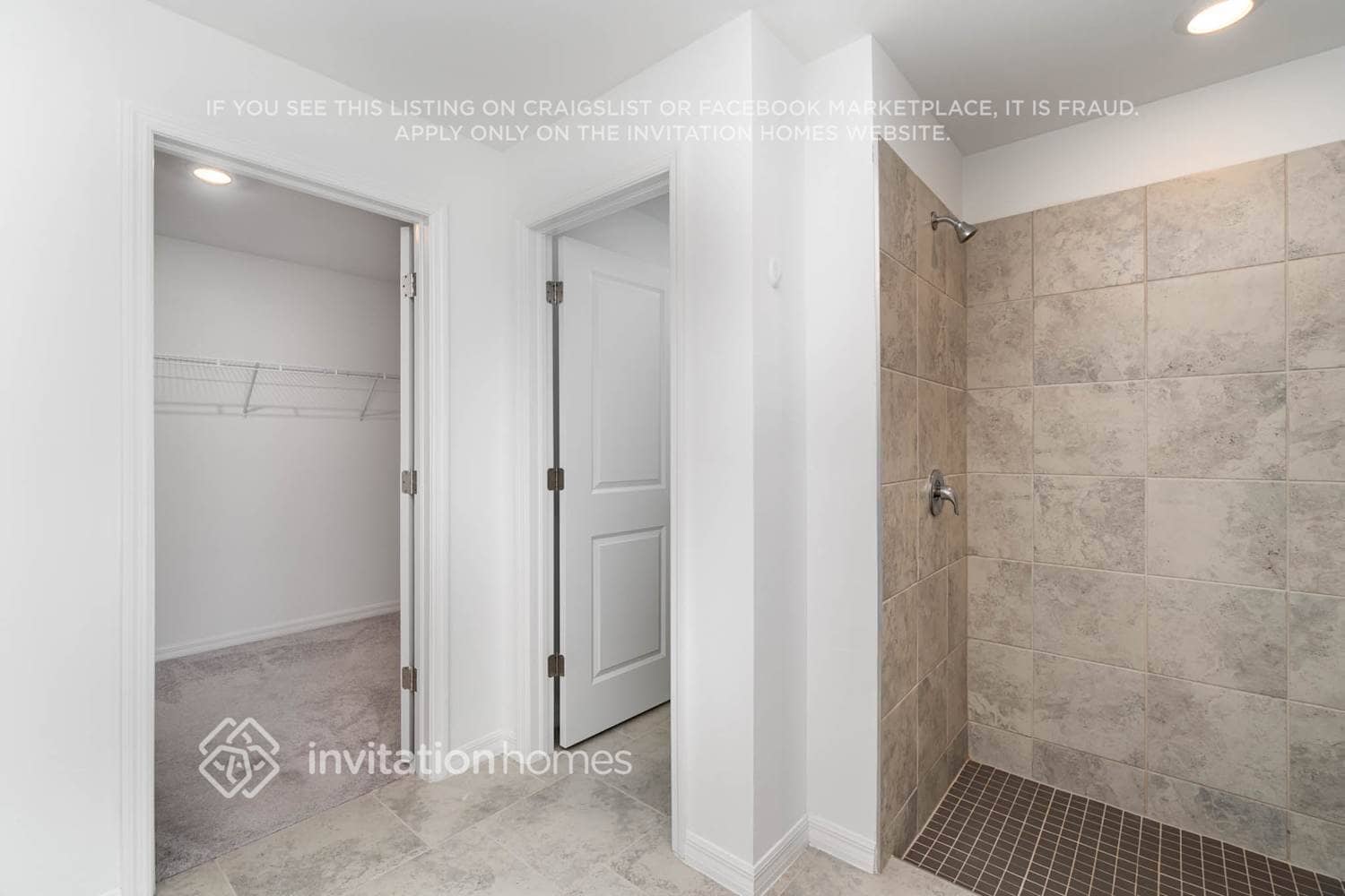 Building Photo - 4227 Palatina Way