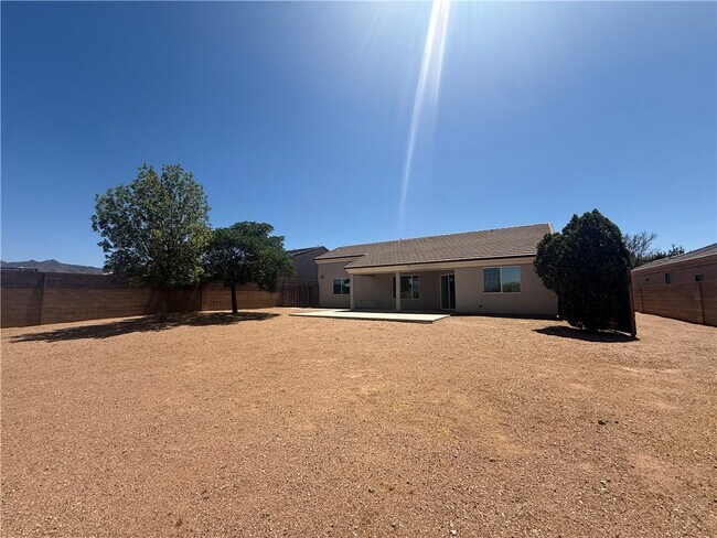 Building Photo - 3374 Roma Rd