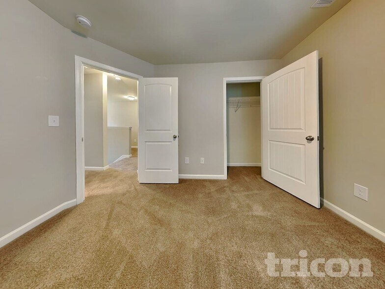 Building Photo - 4316 Traipse Path