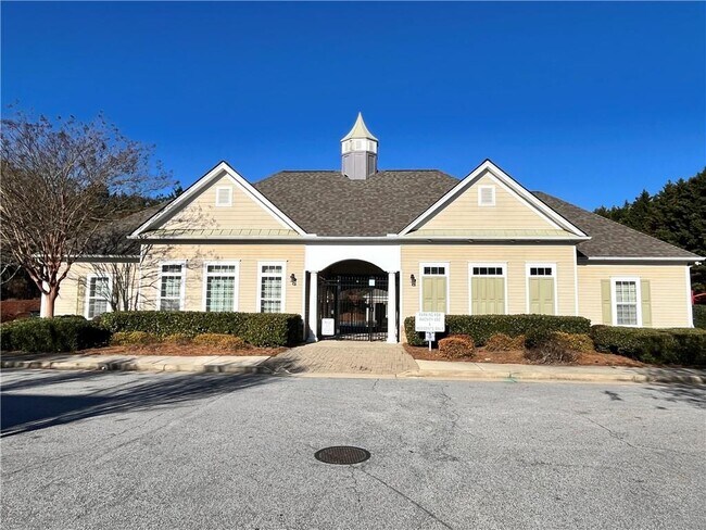 Building Photo - 94 Hill Crest Cir