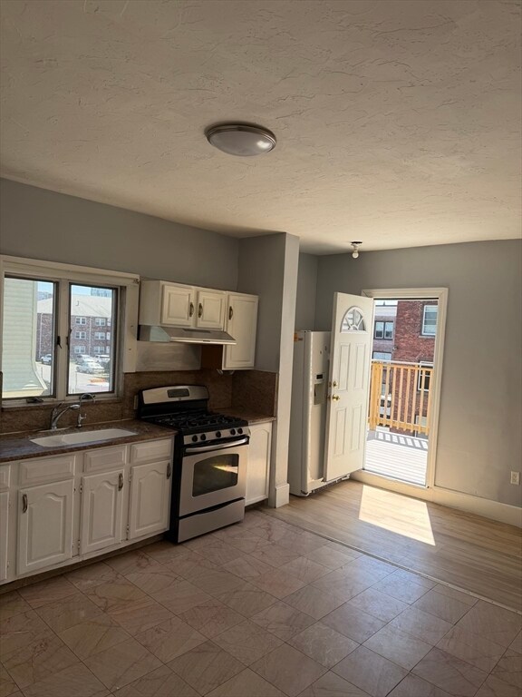 Building Photo - 40 Rogers Ave