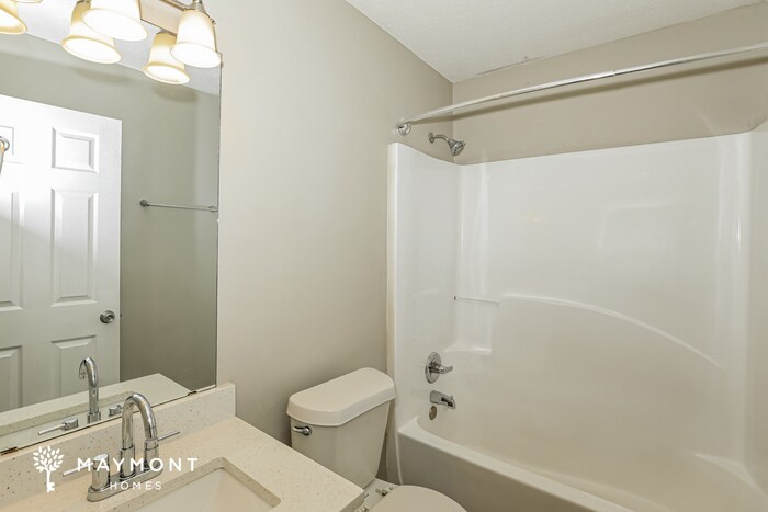 Building Photo - 191 Marsh Glen Dr
