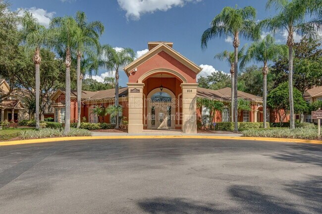 Building Photo - 842 Grand Regency Pointe