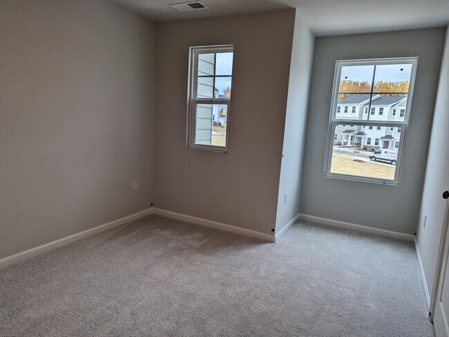 Building Photo - 1838 Porch Swing Way