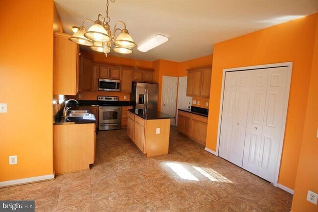 Building Photo - 35382 Gosling Ln