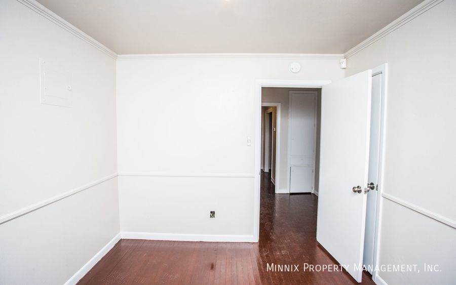 Building Photo - 2615 45th St