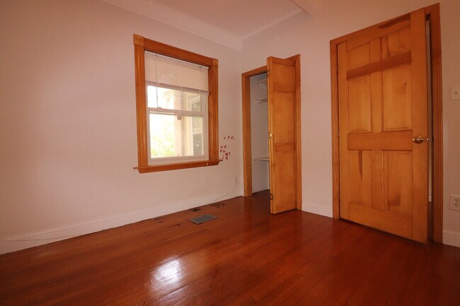 Building Photo - 111 Longwood Ave