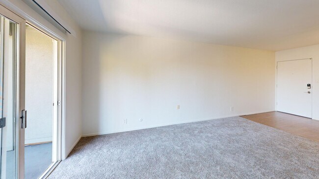 Building Photo - 1829 Lincoln Ave