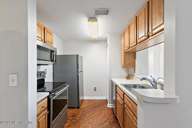 Building Photo - 1010 Bella Vista Blvd