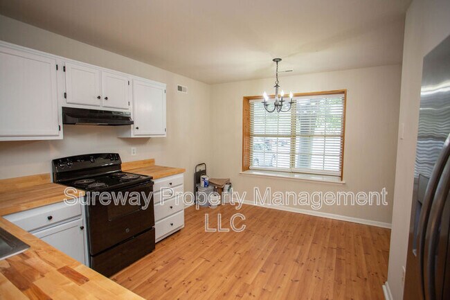 Building Photo - 137 Brent Ct