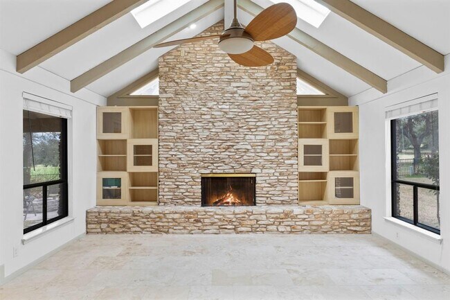 Building Photo - 11532 Spicewood Pkwy