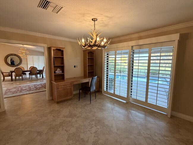 Building Photo - 39196 Sweetwater Dr