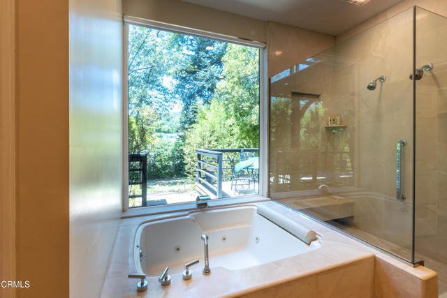 Building Photo - 1483 Arroyo View Dr