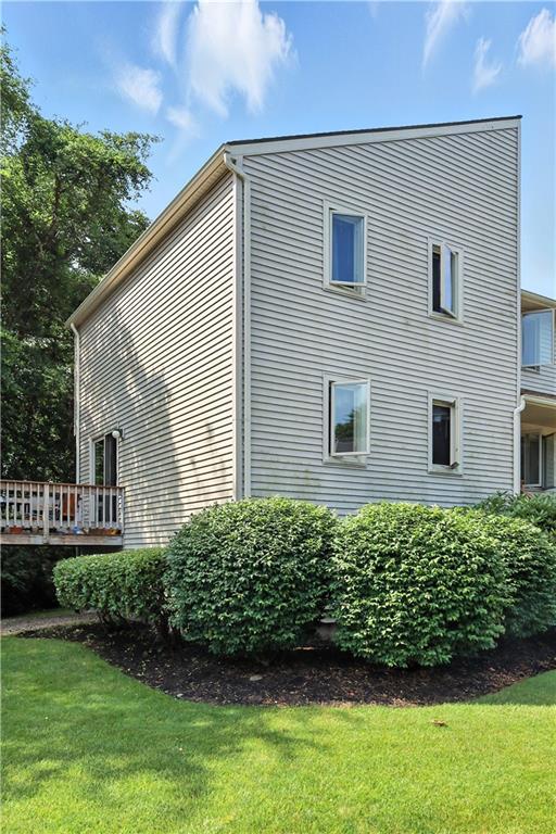 Building Photo - 660 Point Judith Rd